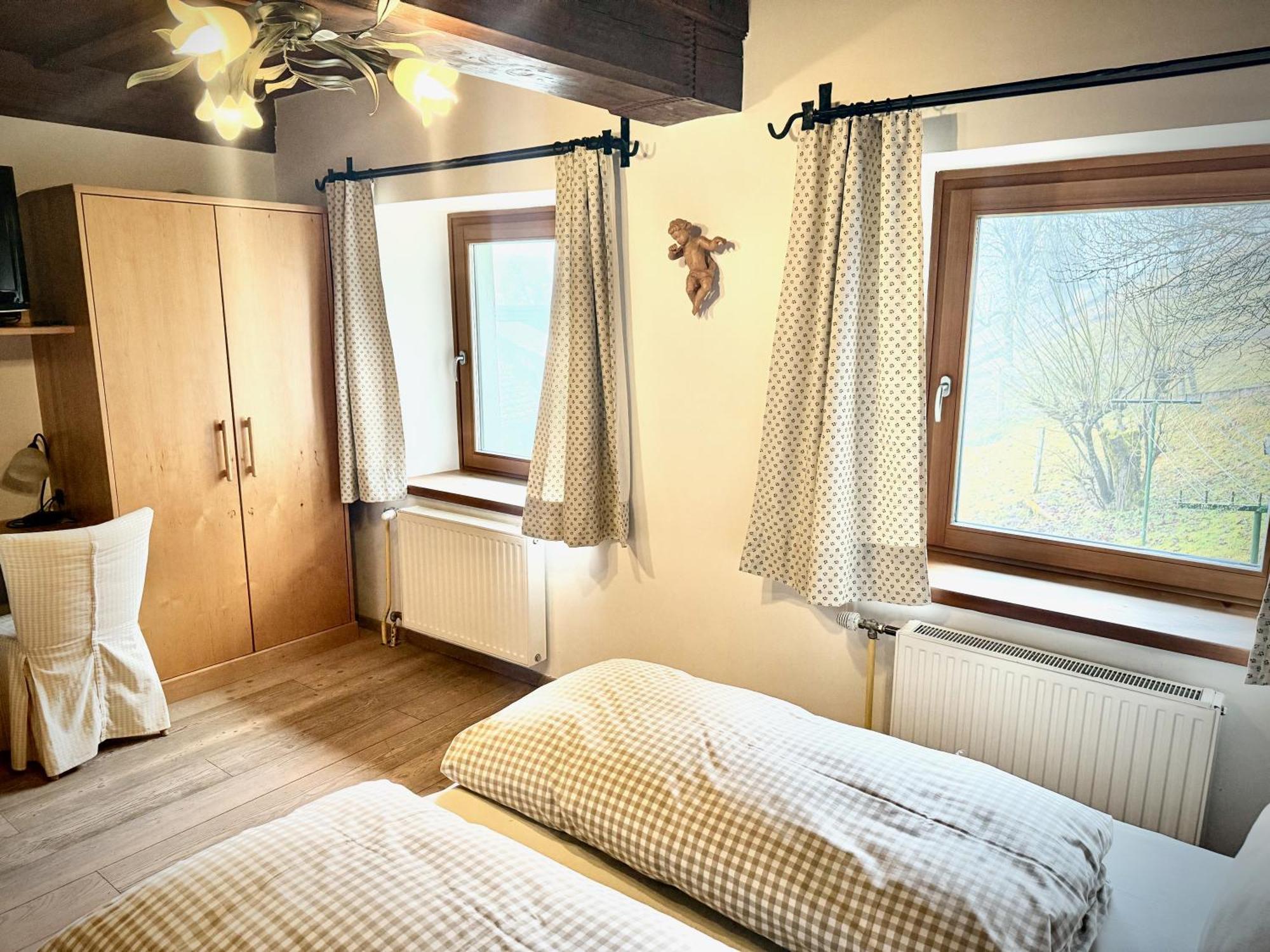 Rafting Camp Palfau Guest House Ngoại thất bức ảnh