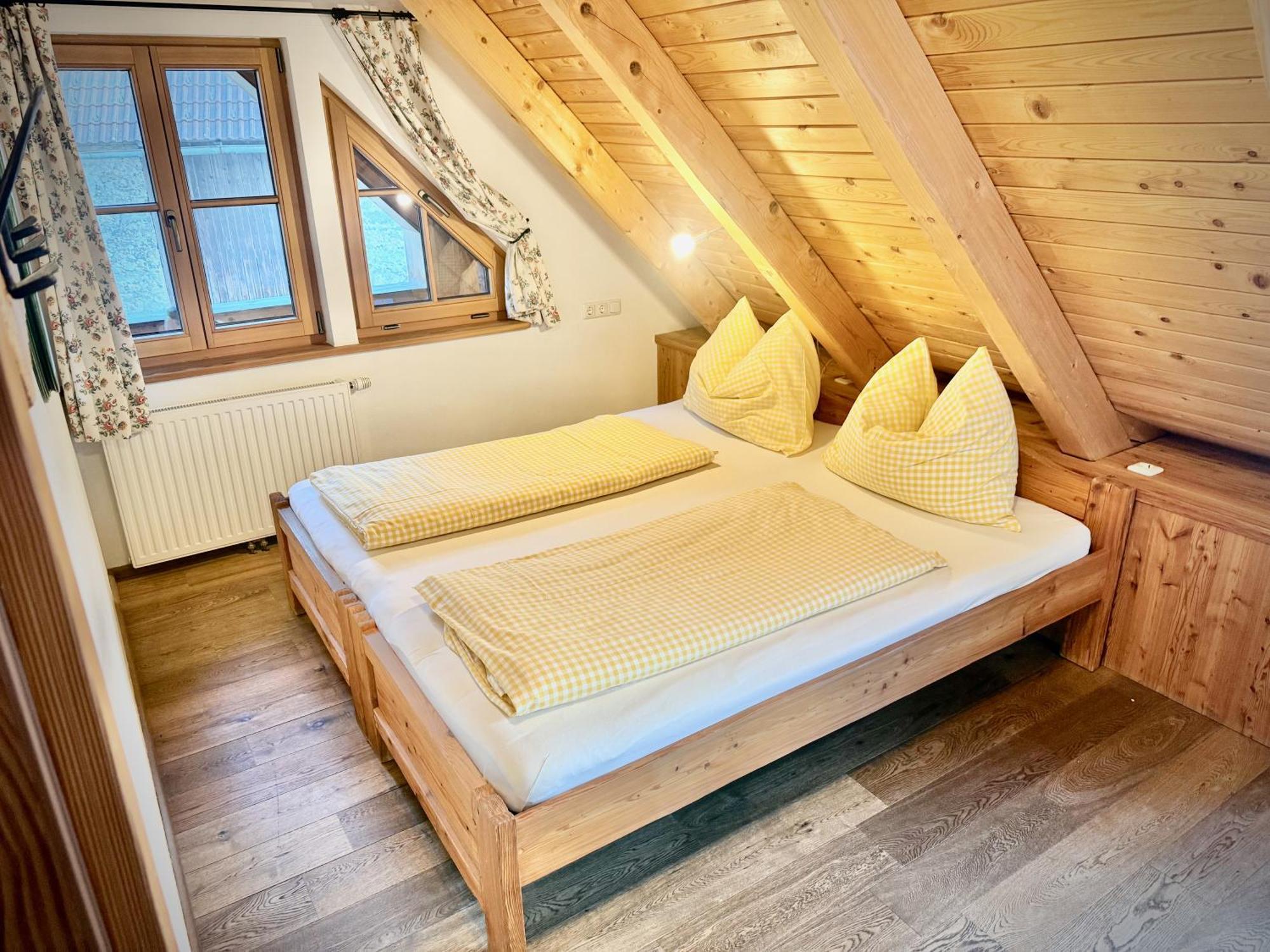 Rafting Camp Palfau Guest House Ngoại thất bức ảnh