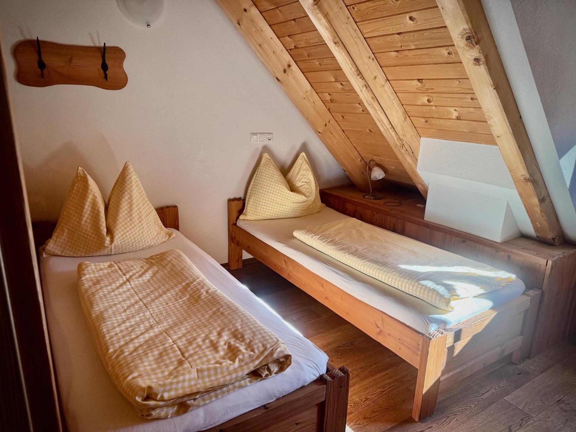 Rafting Camp Palfau Guest House Ngoại thất bức ảnh